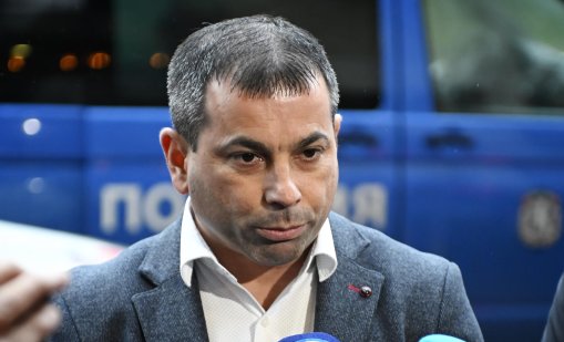 Жената, намушкала четирима, е задържана и за въоръжен грабеж 