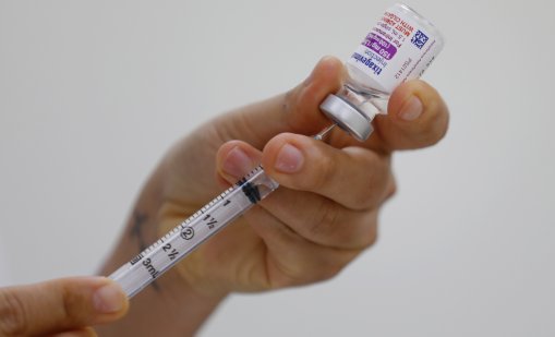 Пловдивчанка съди производител за 100 хил. лева, почти умряла от ваксина срещу COVID