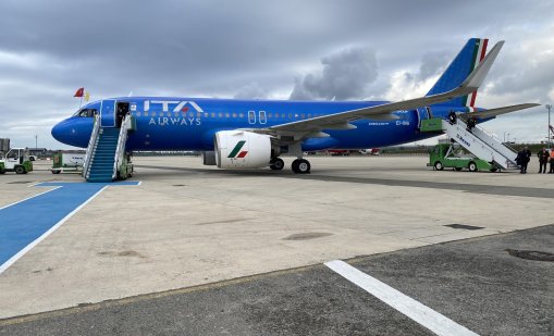 И Airbus-ът на папата трябваше да бъде приземен заради софтуерен дефект