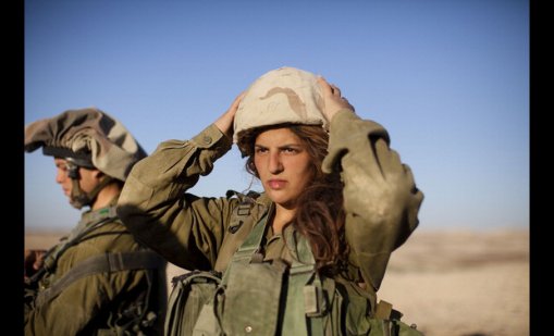 Гърция въвежда доброволна военна служба за жени