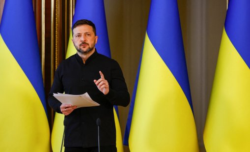 Зеленски: Руските шофьори “не са знаели нищо“ за участието им в дръзката атака с дрон ВИДЕО