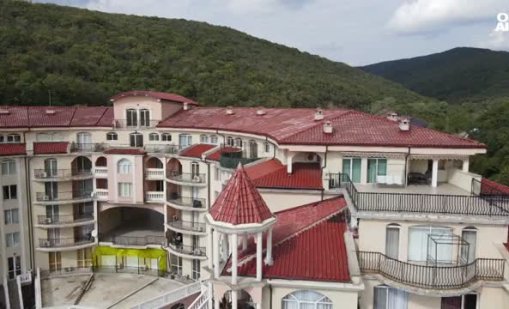 Собственици в Елените заплашват държавата със съд