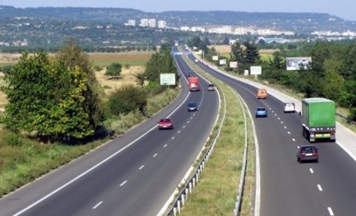 Днес пускат движението по ремонтирания участък от "Хемус" от село Яна до входа на София