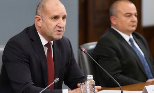 Въпросът сега е: Готви ли се Румен Радев за местния вот? 