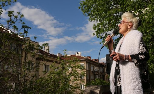 Как Джордж Харисън чака 20 години да се срещне с Янка Рупкина? 