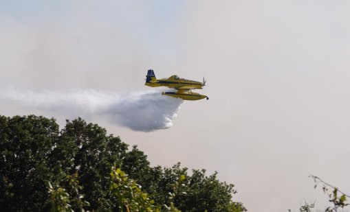 Два самолета от Швеция помагат за гасенето на пожара край Сунгурларе