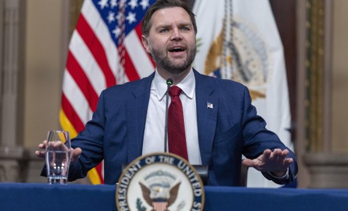 Ванс намери обяснението за НЛО в християнството: Те са демони! ВИДЕО