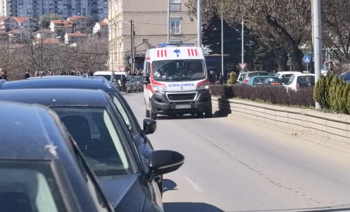 Мъж е с опасност за живота след трудова злополука в Ихтиман