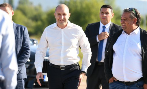 Рюте уверил Радев: НАТО в готовност да реагира, ако се наложи