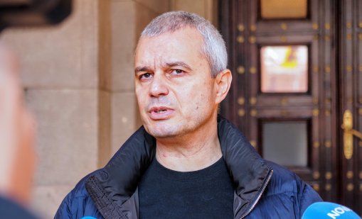 Костадинов: Само "Възраждане" може да преговаря с Иран, за да няма атака срещу нас