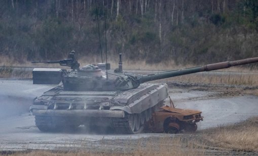 Наборна служба или доброволци - руската заплаха предизвиква спешен дебат в Европа