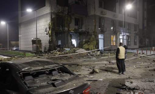 Украинците ще излязат на протест, ако Зеленски отстъпи територии на Русия 