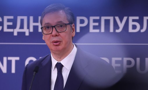 Вучич спря влаковете в Сърбия заради протеста в Белград тази вечер