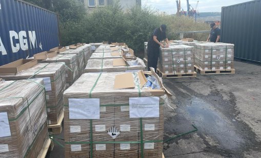 Агенция &bdquo;Митници&ldquo; задържа 12 контейнера със стоки за над 2 млн. долара