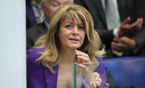 Десислава Радева осъди жълт сайт за 25 500 лв.