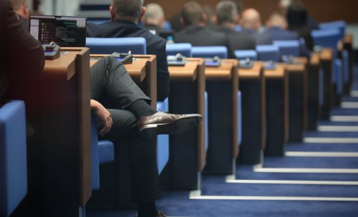 НС отхвърли ветото на Радев върху промени в Закона за отбраната