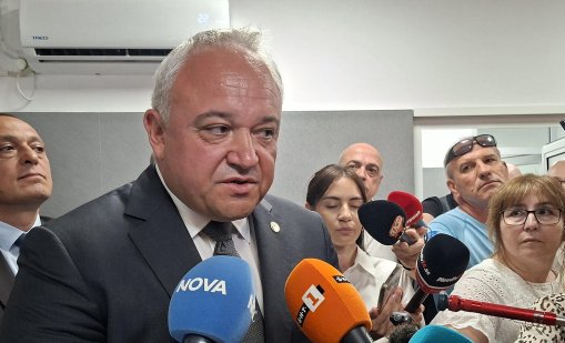 Демерджиев за взрива във военния завод: Няма данни за външна намеса 