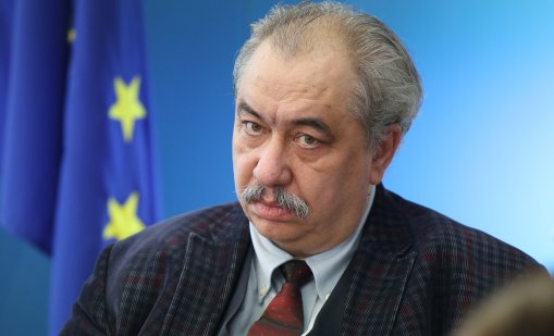 Проверяват 7 държавни болници заради цени на скъпоструващи лекарства