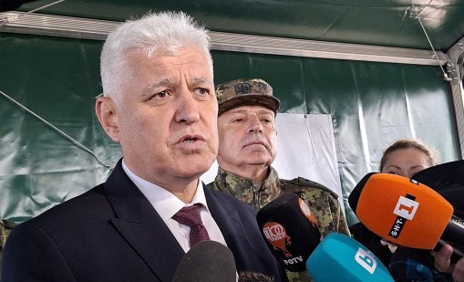 "Хорив" навлиза в български води, ВМС следят ситуацията 