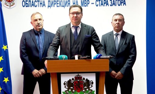Митов: Няма да има толерантност към полицаи, превишаващи правомощията си