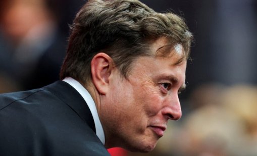 След глобата: X блокира акаунта на Европейската комисия 