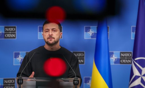 "Полис" съдят Стинг за най-големия им хит
