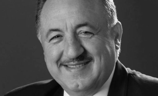 Патриарх Даниил изпрати Кирил Икономов в последния му път 