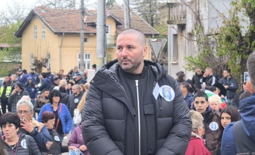 Бащата на Сияна създава гражданско движение 