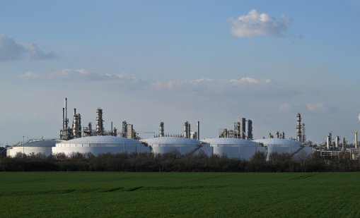 След обявеното примирие: Цените на петрола рязко спаднаха