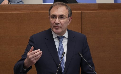 Гуцанов: Служебното правителство се държи като туроператорска компания, Йотова да свика КСНС 