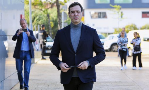 Братът на испанския премиер на съд за търговия с влияние