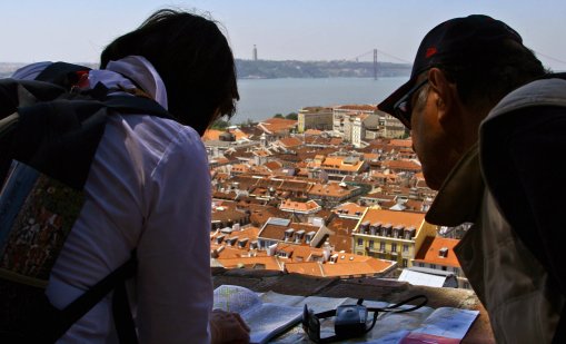 Изследване: Иберийският полуостров се върти по посока на часовниковата стрелка 