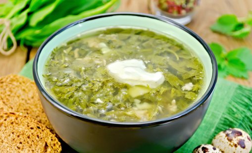 Рецептата Dnes: Селска супа с коприва и сирене