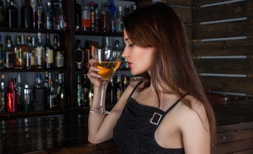 Здравните власти в САЩ помилваха леко вредата от алкохола