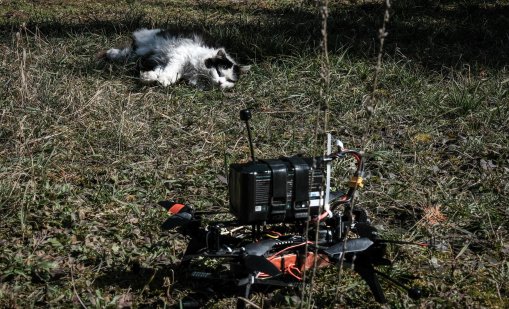 Украински домакини произвеждат части за дронове в кухните си 