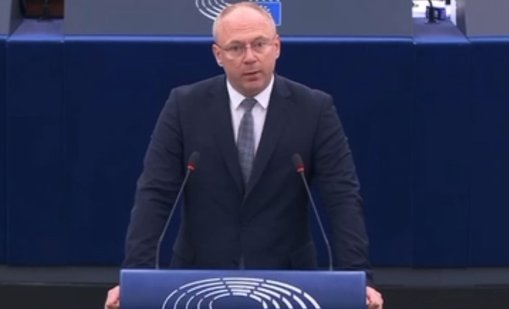 Стоянов към Фон дер Лайен: Водите Европа по пътя на войната