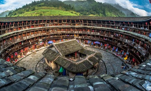 „Китайската цивилизация“ на Яна Шишкова ни потапя в митовете и историята на страната