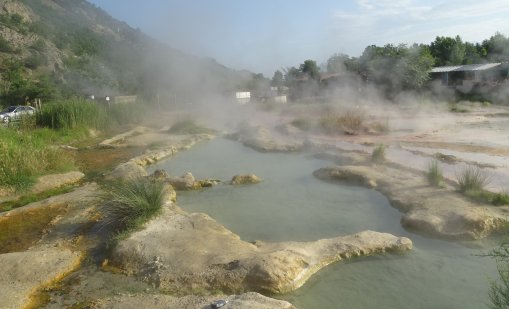 Откриха невредимо 5-годишно дете, изчезнало снощи на Рупите