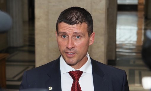 Ивелин Михайлов: Гласувайте смело, сметките оставете за втория тур
