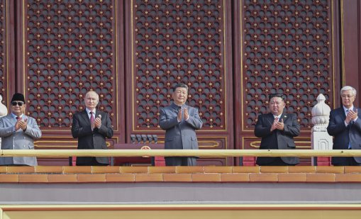 Китай и Русия ли ще са двигател на автократичната промяна по света?