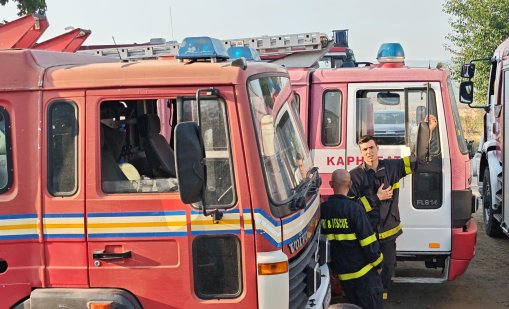 Пожар гори в района на летище "София"