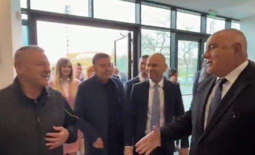 Борисов: Кабинетът прави голяма беля като не плаща на общините