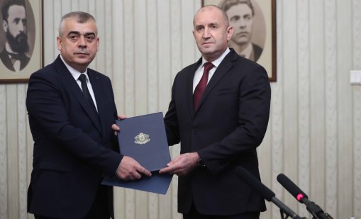 Отиваме на избори, АПС върнаха мандата на Радев неизпълнен СНИМКИ