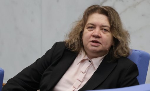 Киселова: Kе беше правилно Надежда Нейнски отново да е министър на външните работи
