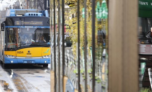 Метрото и основните линии на градския транспорт в столицата ще работят в новогодишната нощ