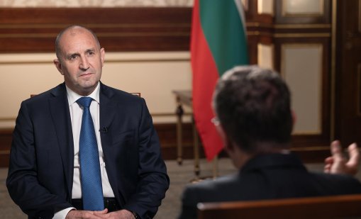 Румен Радев пред CNN: Вярвам в демокрацията, времето за референдум не е отминало 