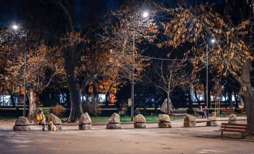 Ново осветление в столичния парк "Заимов"