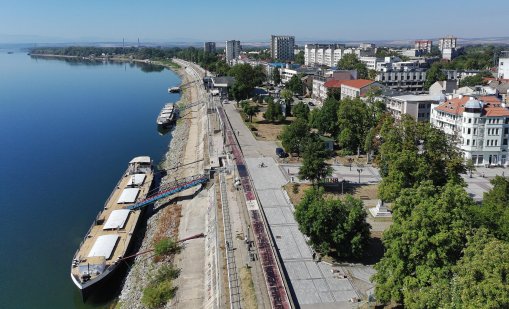 Нивото на Дунав продължава да пада, ограниченията за корабоплаването остават