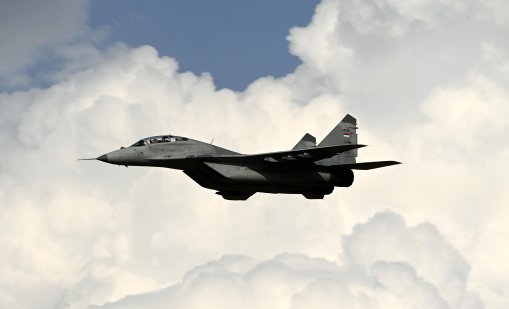 България ли се опитва да цака Украйна, искайки МиГ-29 от Полша?
