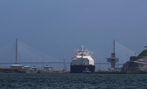 Водата е най-големият проблем за Панамския канал, не политиката